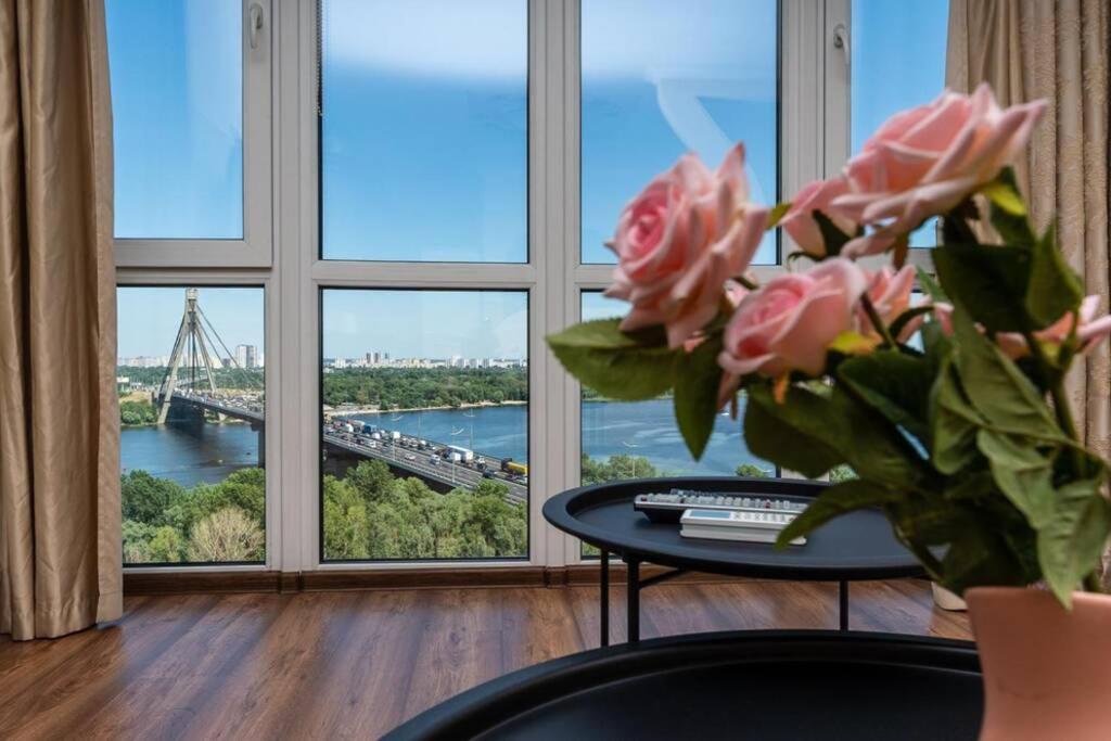Apartments With Crazy Panoramic View Of The Dniepr Kiew Exterior foto