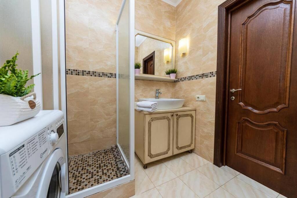Apartments With Crazy Panoramic View Of The Dniepr Kiew Exterior foto