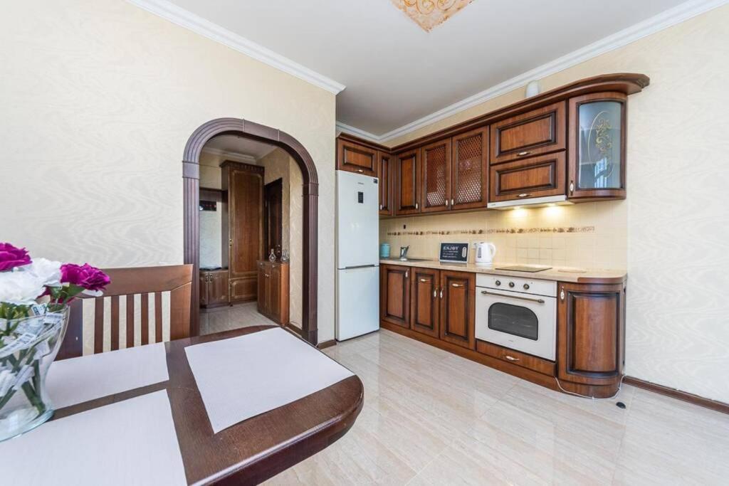 Apartments With Crazy Panoramic View Of The Dniepr Kiew Exterior foto