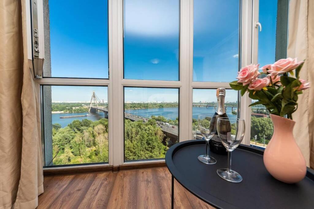 Apartments With Crazy Panoramic View Of The Dniepr Kiew Exterior foto